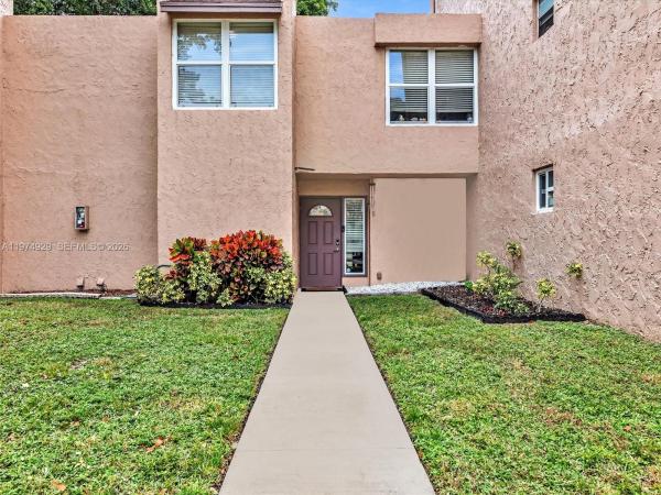 Live Oak Of Pine Island Ridge, 9410 Live Oak Pl #110, Davie, Florida 33324, image 1