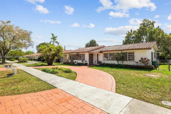 Melnor Park, 10262 SW 27th St, University Park, Florida 33165, image 3