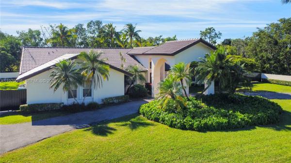 14350 SW 232nd St #14350, Unincorporated Dade County, Florida 33170, image 1