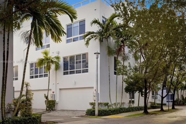 Landmark At Doral, 6671 NW 105th Pl, Doral, Florida 33178, image 2
