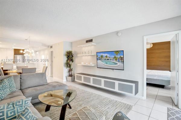 Isle Of Paradise, 450 Paradise Isle Blvd #204, Hallandale Beach, Florida 33009, image 2