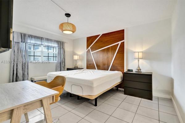 Isle Of Paradise, 450 Paradise Isle Blvd #204, Hallandale Beach, Florida 33009, image 1