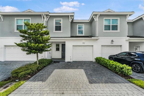 Sandpiper Pointe, 552 Parsons Way, Deerfield Beach, Florida 33442, image 1