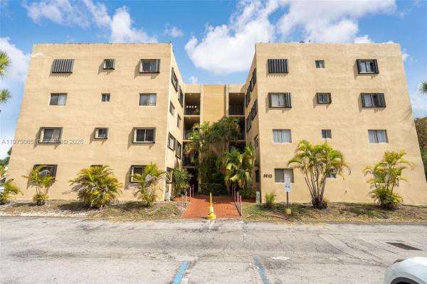 8615 NW 8th St #421, Unincorporated Dade County, Florida 33126, image 1