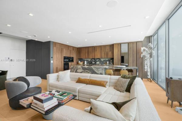 The Ivy At Riverfront, 90 SW 3rd St #PH-14, Miami, Florida 33130, image 1