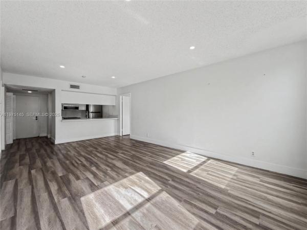 Las Vistas At Doral, 8120 Geneva Ct #453, Doral, Florida 33166, image 1