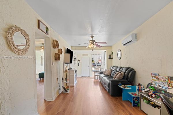 Hialeah Heights, 3143 NW 59th St, Brownsville, Florida 33142, image 3