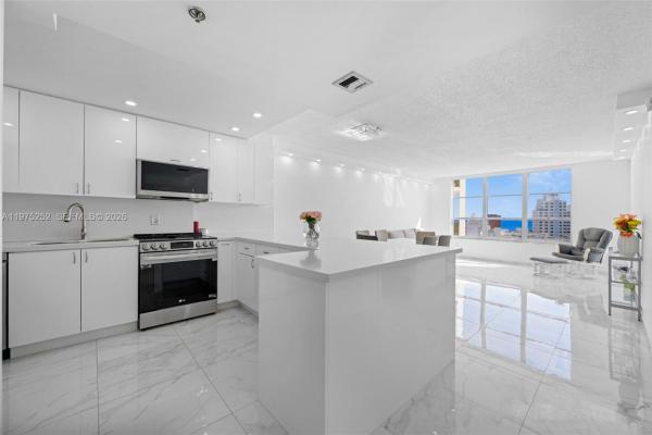 Tower Forty One, 4101 Pine Tree Dr #919, Miami Beach, Florida 33140, image 1