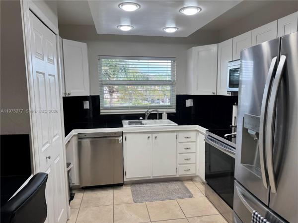 Sunrise Lakes 3, 9310 Sunrise Lakes Blvd #304, Sunrise, Florida 33322, image 1