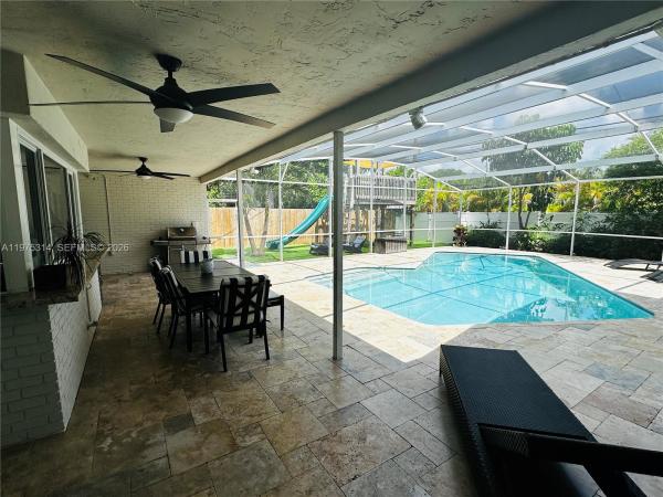 Hollywood Golf Estates, 1319 Rodman St, Hollywood, Florida 33019, image 3