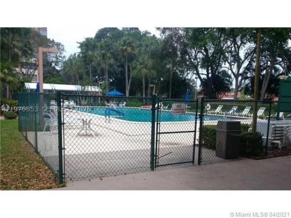 The Elm, 1000 Saint Charles Pl #609, Pembroke Pines, Florida 33026, image 2