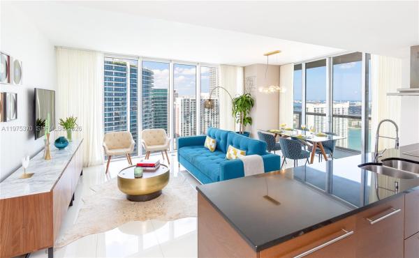 Icon Brickell Tower 3, 485 Brickell Ave #4702, Miami, Florida 33131, image 2