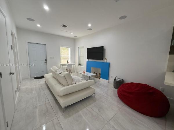 College Park, 247 NW 58th St, Miami, Florida 33127, image 3