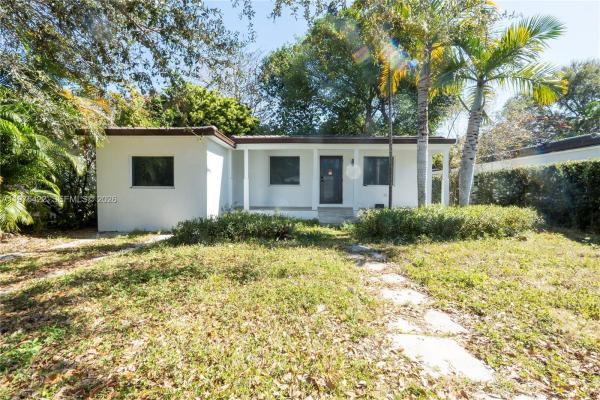 Tamiami Place, 905 Tangier St, Coral Gables, Florida 33134, image 2