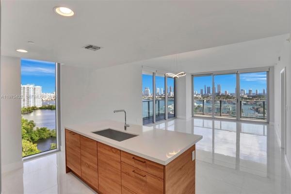 The Harbour South Tower, 16385 SE Biscayne Blvd #1815, North Miami Beach, Florida 33160, image 1