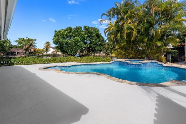 Sunset Harbour, 12755 SW 60th Ln, Kendale Lakes, Florida 33183, image 3