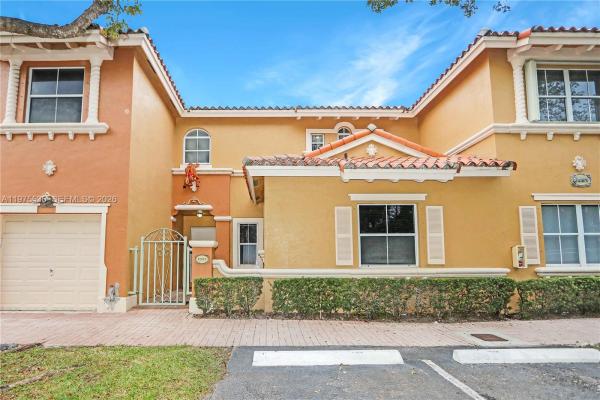 Villa Vizcaya, 8451 NW 138th St #2303, Miami Lakes, Florida 33016, image 1