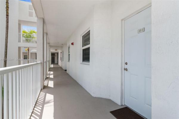 Captiva At Doral Isles, 10750 NW 66th St #411, Doral, Florida 33178, image 1