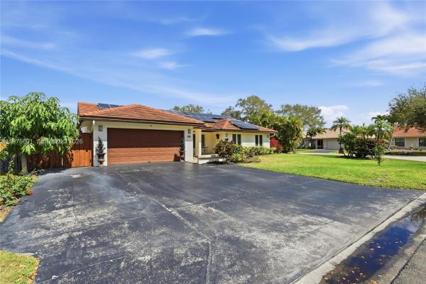 North Springs, 10003 NW 53rd Ct, Coral Springs, Florida 33076, image 2