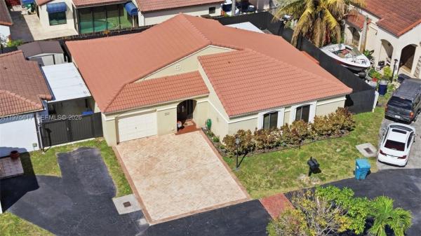 Poinciana Pointe, 561 SW 87th Ct, Fountainebleau, Florida 33174, image 2