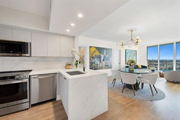 One Miami East, 335 S Biscayne Blvd #3012, Miami, Florida 33131, image 1