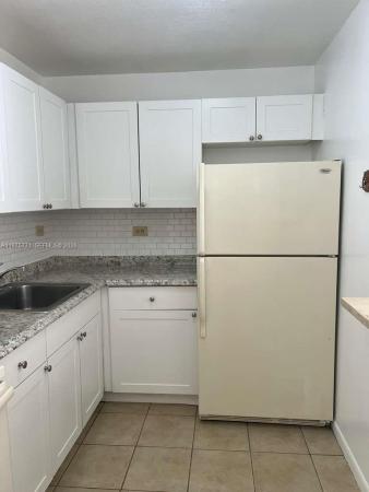 Villa Bellini, 7020 NW 179th St #109, Hialeah, Florida 33015, image 2