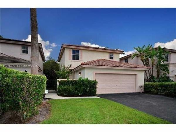 Lakes Of Newport, 7506 NW 3rd Ct, Plantation, Florida 33317, image 1