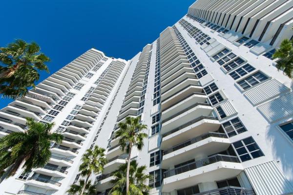Mystic Pointe Tower 200, 19101 NE 36th Ct #1003, Aventura, Florida 33180, image 1