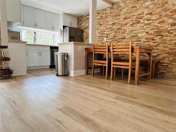 Plaza Of The Americas, 17021 N Bay Rd #219, Sunny Isles Beach, Florida 33160, image 1