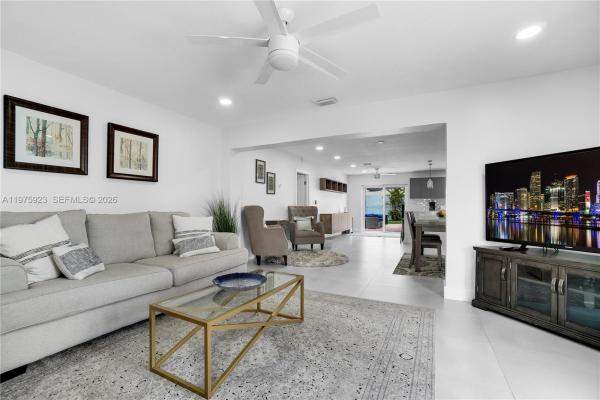 Boulevard Estates , 617 NW 30th Ct, Wilton Manors, Florida 33311, image 1