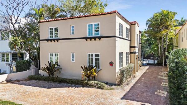 Lincoln, 1545 Meridian Ave, Miami Beach, Florida 33139, image 1