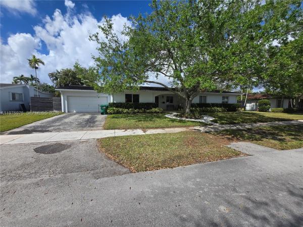 8620 SW 85th Ave, Unincorporated Dade County, Florida 33143, image 1