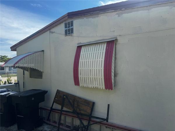 Lauderdale Manors, 1119 NW 11th Ct, Fort Lauderdale, Florida 33311, image 2