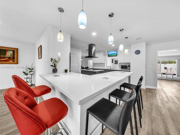 Coral Ridge Isles, 5100 NE 14th Ter, Fort Lauderdale, Florida 33334, image 1