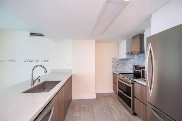 1800 Club, 1800 N Bayshore Dr #2503, Miami, Florida 33132, image 1