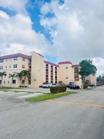 Holiday Springs, 3251 Holiday Springs Blvd #403, Margate, Florida 33063, image 1