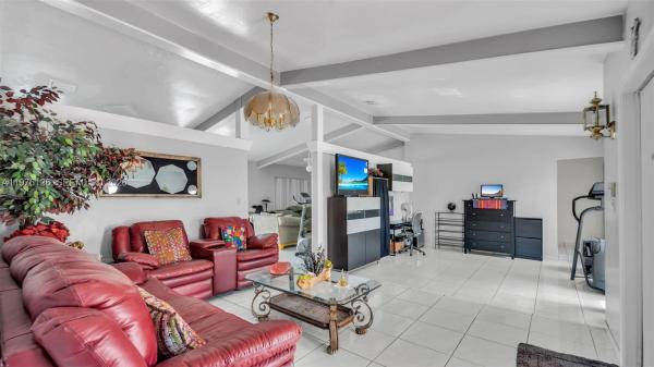 Shores Calusa, 13971 SW 109th St, The Hammocks, Florida 33186, image 2