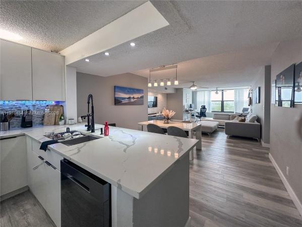 Applewood Village 2, 2766 S Carambola Cir S #404, Coconut Creek, Florida 33066, image 1