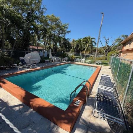 1250 NE 119th St #2A, Unincorporated Dade County, Florida 33161, image 2