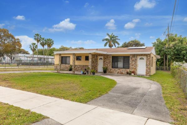 Broadview Country Club Estates, 6200 SW 18th St, North Lauderdale, Florida 33068, image 1