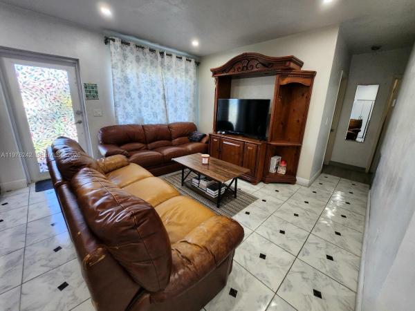 Grapeland Heights, 3560 NW 19th St, Miami, Florida 33125, image 2