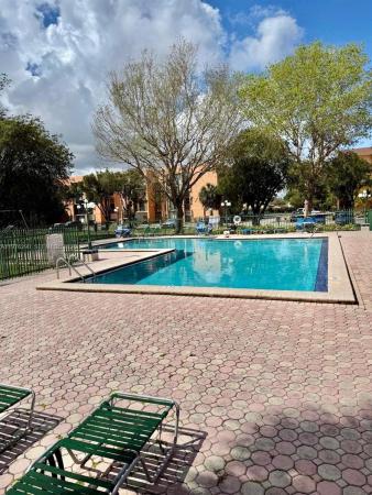 Versailles Gardens, 9400 W Flagler St #312, Fountainebleau, Florida 33174, image 2