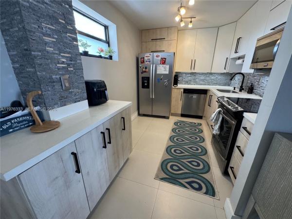 The Olympus Towers, 500 Three Islands Blvd #M24, Hallandale Beach, Florida 33009, image 2
