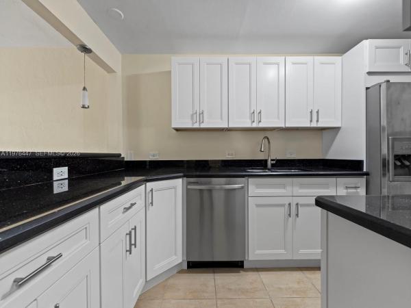 Dadeland Grove, 6900 N Kendall Dr #A203, Pinecrest, Florida 33156, image 1