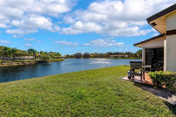 Village At Lake Pine, 840 SW 120th Way, Davie, Florida 33325, image 1