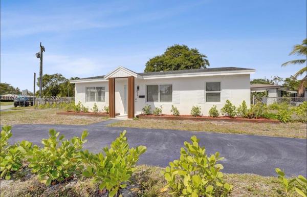 North Andrews Gardens, 4701 N Andrews Ave, Oakland Park, Florida 33309, image 1