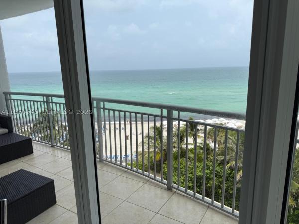 DoubleTree By Hilton Ocean Point Resort & Spa, 17375 Collins Ave #702, Sunny Isles Beach, Florida 33160, image 1