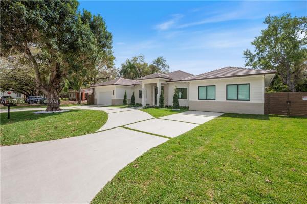 6990 SW 58th St, Unincorporated Dade County, Florida 33143, image 1