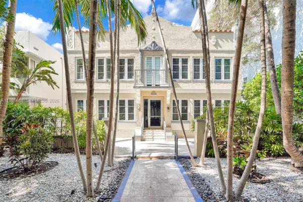 The Coconut Of South Beach, 1018 Meridian Ave #1, Miami Beach, Florida 33139, image 2