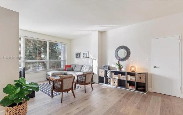 The Executive, 4925 Collins Ave #2H, Miami Beach, Florida 33140, image 1